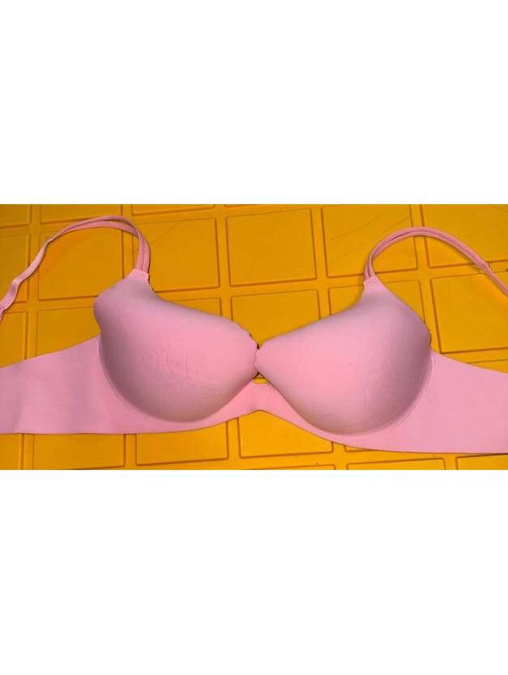 Victoria’s Secret underwire bra size 36 C
